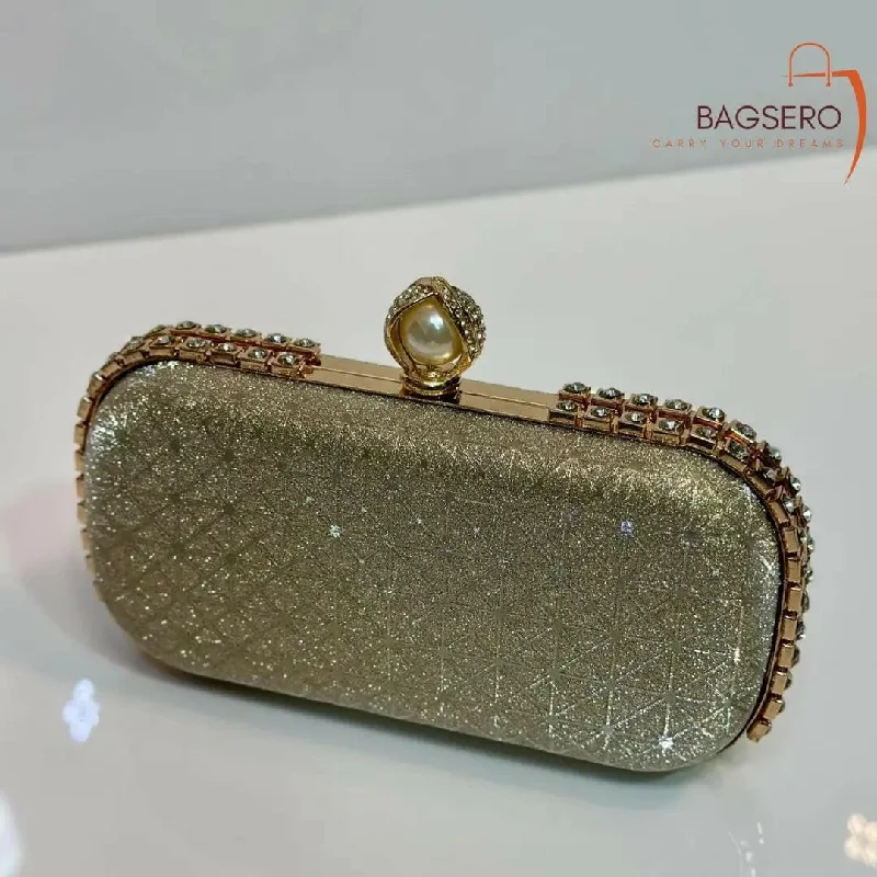 LuxePearl Crystal Clutch