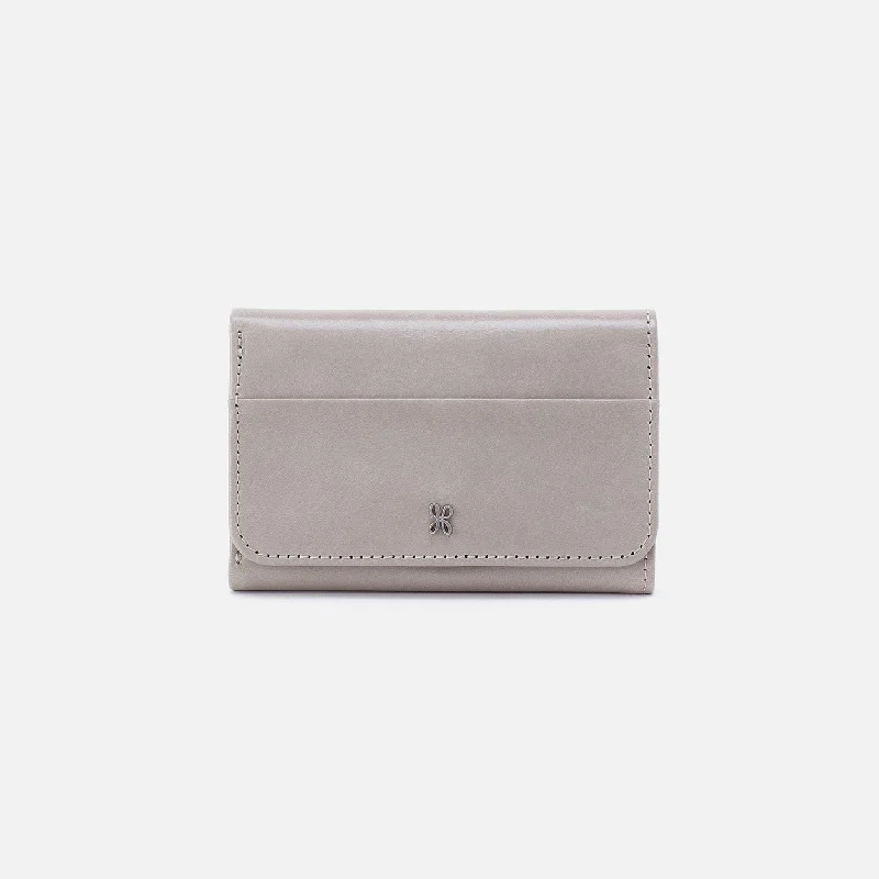 Jill Trifold Wallet In Polished Leather - Light Grey